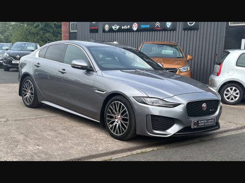 Jaguar XE 2.0 XE R-Dynamic S D Auto 4dr 3