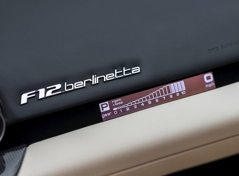 Ferrari F12 Berlinetta 18