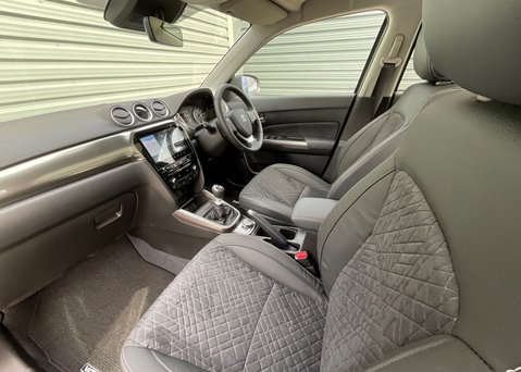 Suzuki Vitara Ultra Allgrip 1.4 mild hybrid 11