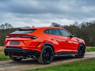Lamborghini Urus S 4