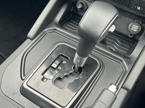 SsangYong Musso SARACEN 28