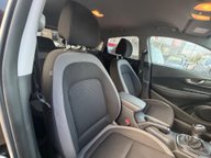 Hyundai KONA PREMIUM 11