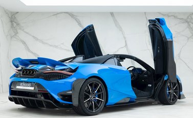 McLaren 765LT Spider 10