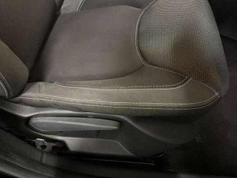 Renault Clio ICONIC TCE 12