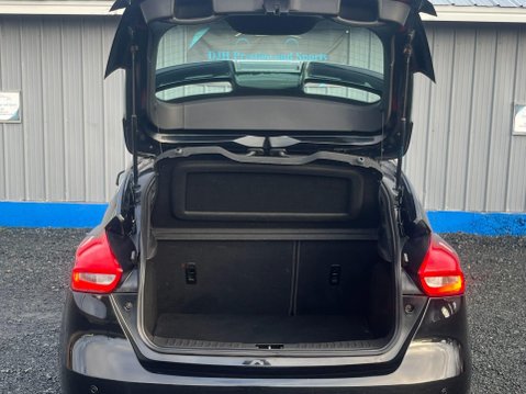 Ford Focus 2.0T EcoBoost ST-3 Euro 6 (s/s) 5dr 55