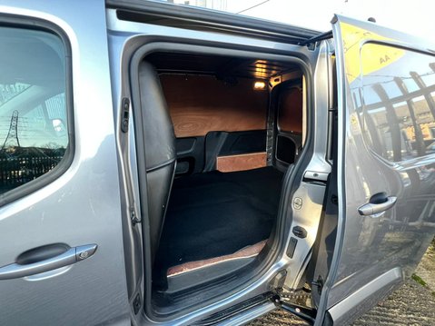 Citroen Berlingo 1000 DRIVER M BLUEHDI 23