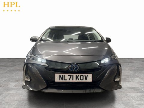 Toyota Prius 1.8 VVT 8.8kWh Business Edition Plus Hatchback 5dr Petrol Plug-in Hybrid CV 2