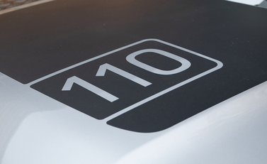 Land Rover Defender 110 HSE D240 32