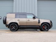 Land Rover Defender 110 D300 HARD TOP X MHEV HUGE FACTORY SPEC SEEKER STYLED WITH SEATS  7