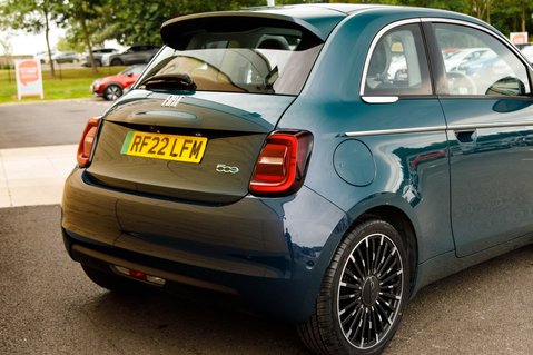 Fiat 500e LA PRIMA 9