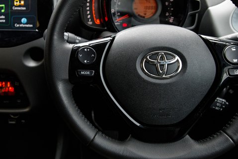 Toyota Aygo VVT-I X-TREND TSS 18