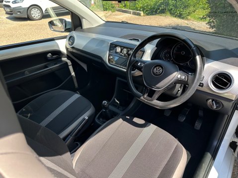 Volkswagen Up HIGH UP 13