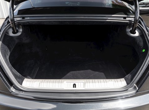 Rolls-Royce Wraith Black Badge 30