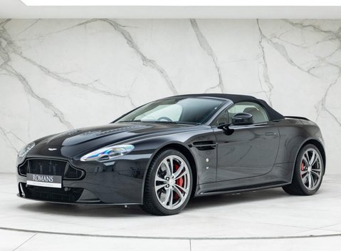 Aston Martin V12 Vantage S Roadster 6