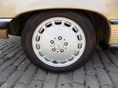 Mercedes-Benz R107 280 SL Sports - LHD 31