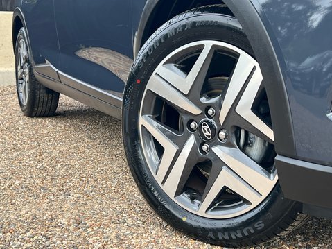 Hyundai BAYON T-GDI PREMIUM DCT MHEV 13