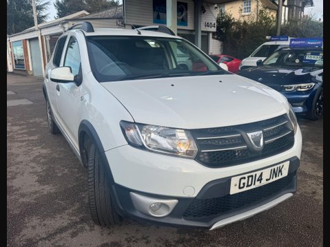 Dacia Sandero Stepway 1.5 dCi Laureate Euro 5 5dr 4