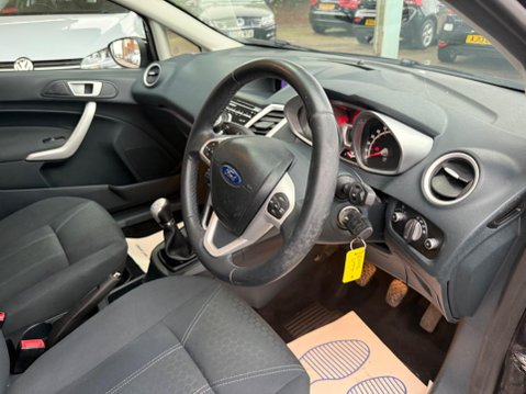 Ford Fiesta 1.6 TDCi ECOnetic DPF Titanium 5dr 11