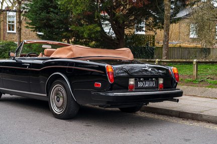 Rolls-Royce Corniche IV 15