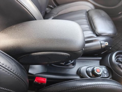 Mini Hatch 1.5 Cooper Exclusive Steptronic Euro 6 (s/s) 5dr 53