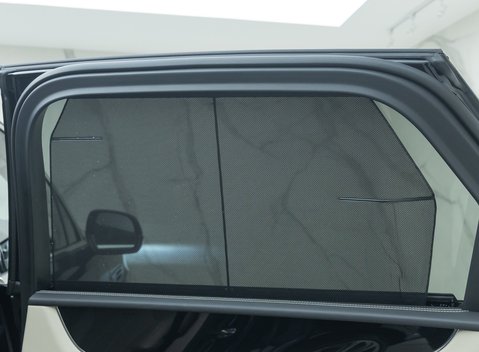 Bentley Bentayga V8 AZURE 34