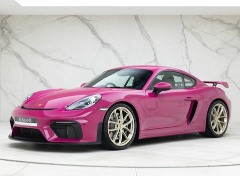 Porsche 718 Cayman GT4 6