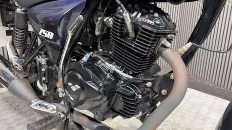 Lexmoto ZSB 2020 ONLY 767 MILES DAMAGED PROJECT BIKE GOOD SPARES 125CC 17