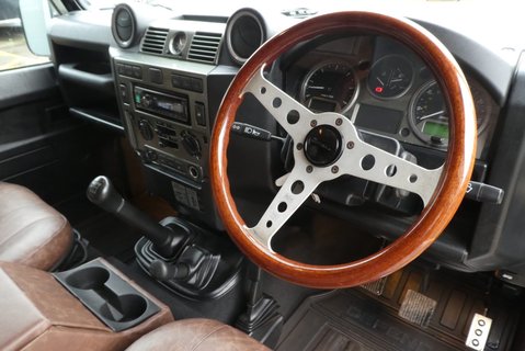 Land Rover Defender 90 HARDTOP HUGE SPEND 4 SEATER WITH SEEKER STYLING BESPOKE BUILD  10