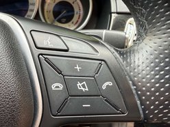 Mercedes-Benz E Class 2.1 E220 SE CDi Auto 5dr 47
