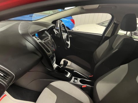 Ford Focus 1.0T EcoBoost Zetec Euro 5 (s/s) 5dr 15