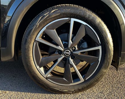 Nissan Qashqai 1.3 Qashqai Tekna DiG-T MHEV CVT 5dr 16