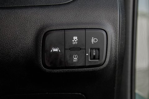 Hyundai i10 MPI PREMIUM 15