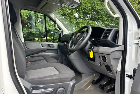 Volkswagen Crafter CR35 Startline 140 ps Tdi Utility Cab Tipper - Air Con & Sat Nav 17