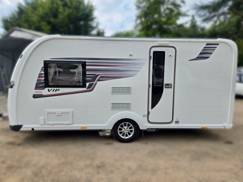Coachman VIP 460  7