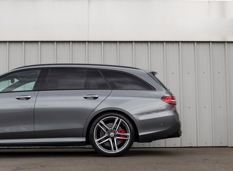 Mercedes-Benz E Class E63 S Estate 31