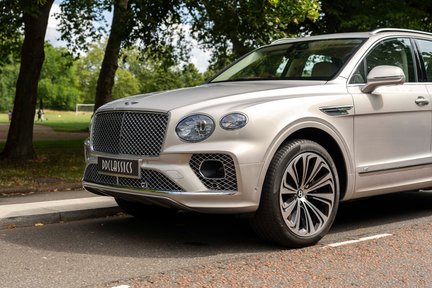 Bentley Bentayga V8 9