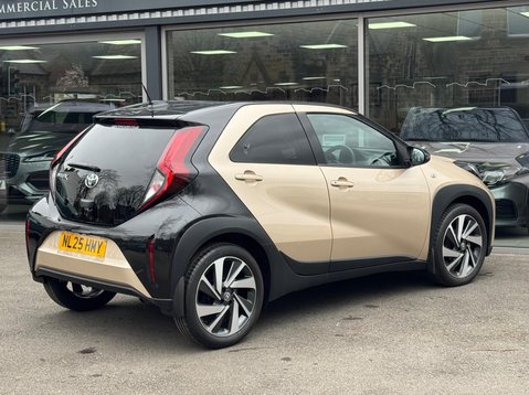 Toyota Aygo X VVT-I EDGE 10