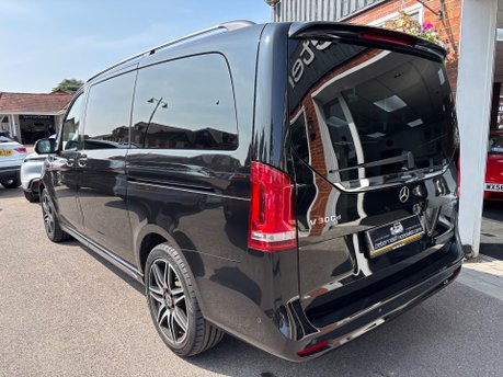 Mercedes-Benz V Class 2.0 V300d AMG Line MPV 5dr Diesel G-Tronic+ Euro 6 (s/s) LWB (237 ps) 2