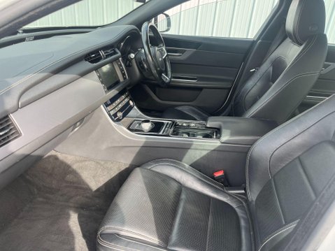 Jaguar XF 2.0d R-Sport Auto Euro 6 (s/s) 4dr 42