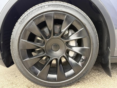 Tesla Model Y (Dual Motor) Long Range SUV 5dr Electric Auto 4WDE (384 bhp) 17