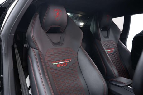 Lamborghini Huracan 5.2 Huracan Evo LP 640-4 Semi-Auto 4WD 2dr 19
