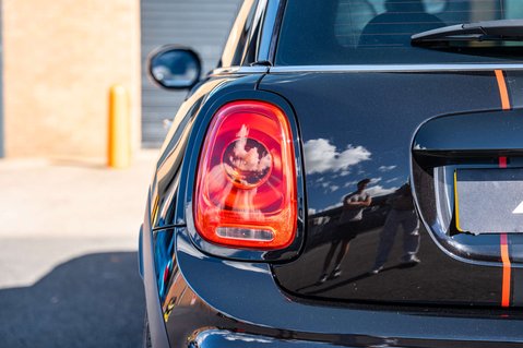 Mini Hatch 2.0 John Cooper Works Auto 3dr 59