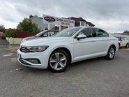 Volkswagen Passat SE NAV TDI DSG 1