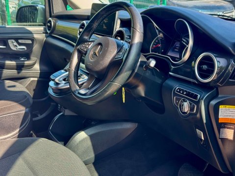 Mercedes-Benz V Class 2.2 V220d BlueTEC SE MPV 5dr Diesel G-Tronic+ Euro 6 (s/s) 7 Seat (163 ps) 38