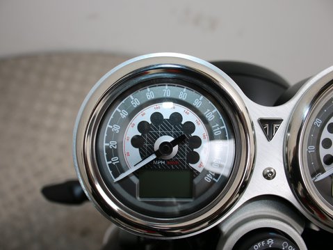 Triumph Speed Twin SPEED TWIN 18