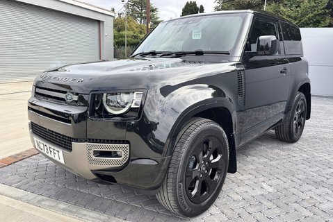 Land Rover Defender 90 D300 Hard Top X-Dynamic HSE 5