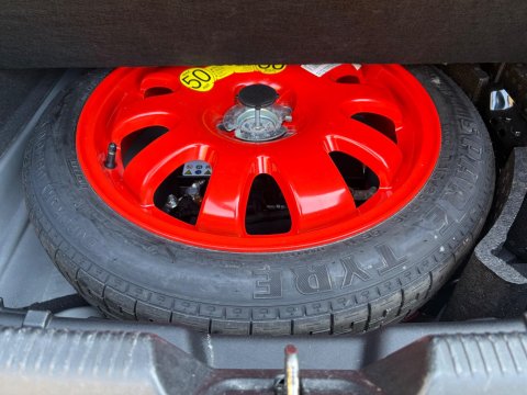 Jaguar XE PORTFOLIO 22