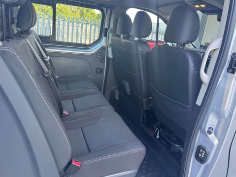 Renault Trafic 2.0 dCi Blue LL30 Sport Crew Van Double Cab 6dr Diesel Manual L2 H1 Euro 6 23
