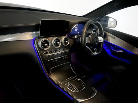 Mercedes-Benz GLC 2.0 GLC220d AMG Line (Premium) SUV 5dr Diesel G-Tronic+ 4MATIC Euro 6 (s/s) 14