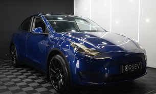 Tesla Model Y LONG RANGE AWD Comfort Suspension 20" Induction Alloys GROK AI 1 Owner VATQ 10